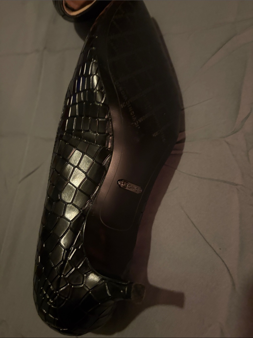 Vionic Josie Black Croc-Embossed Pointed-Toe Kitten Heels size 11 - Picture 14 of 15